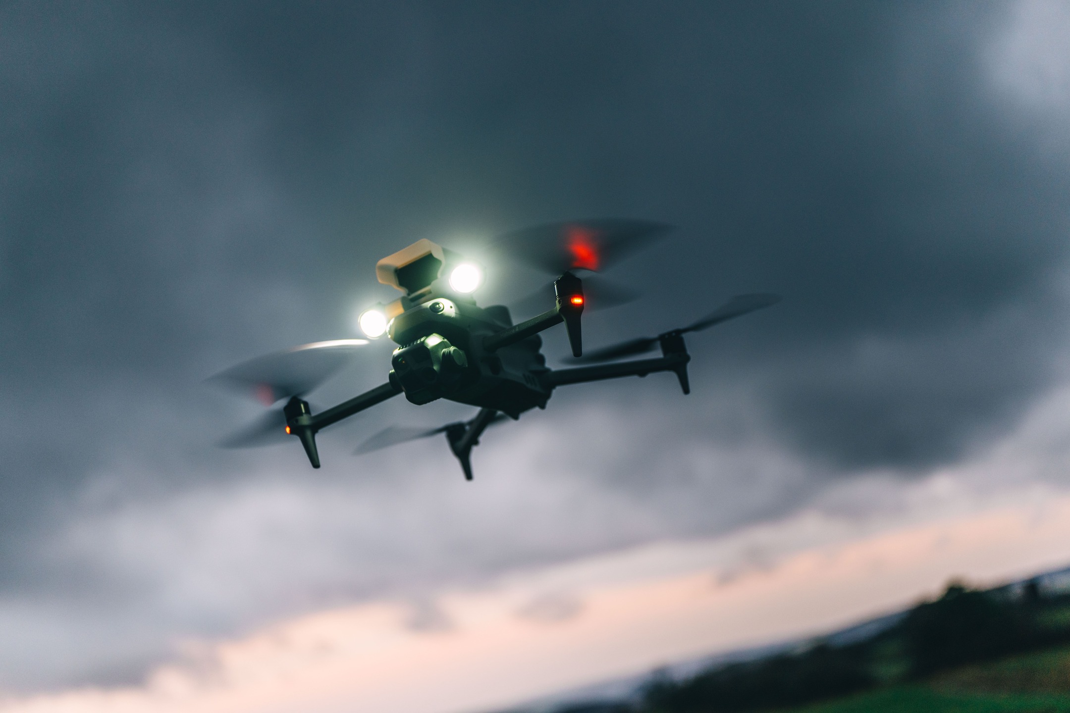 DJI Matrice 4 Scheinwerfer