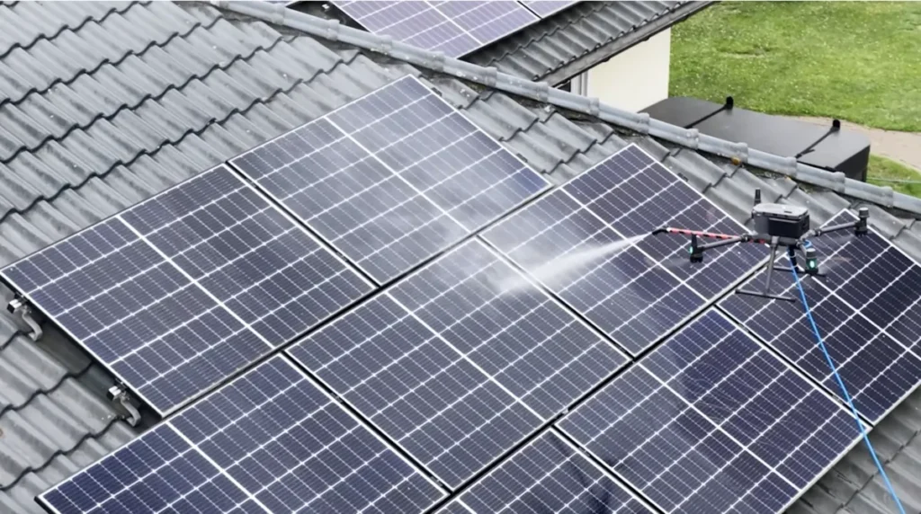 Reinigung PV Anlage mit M400